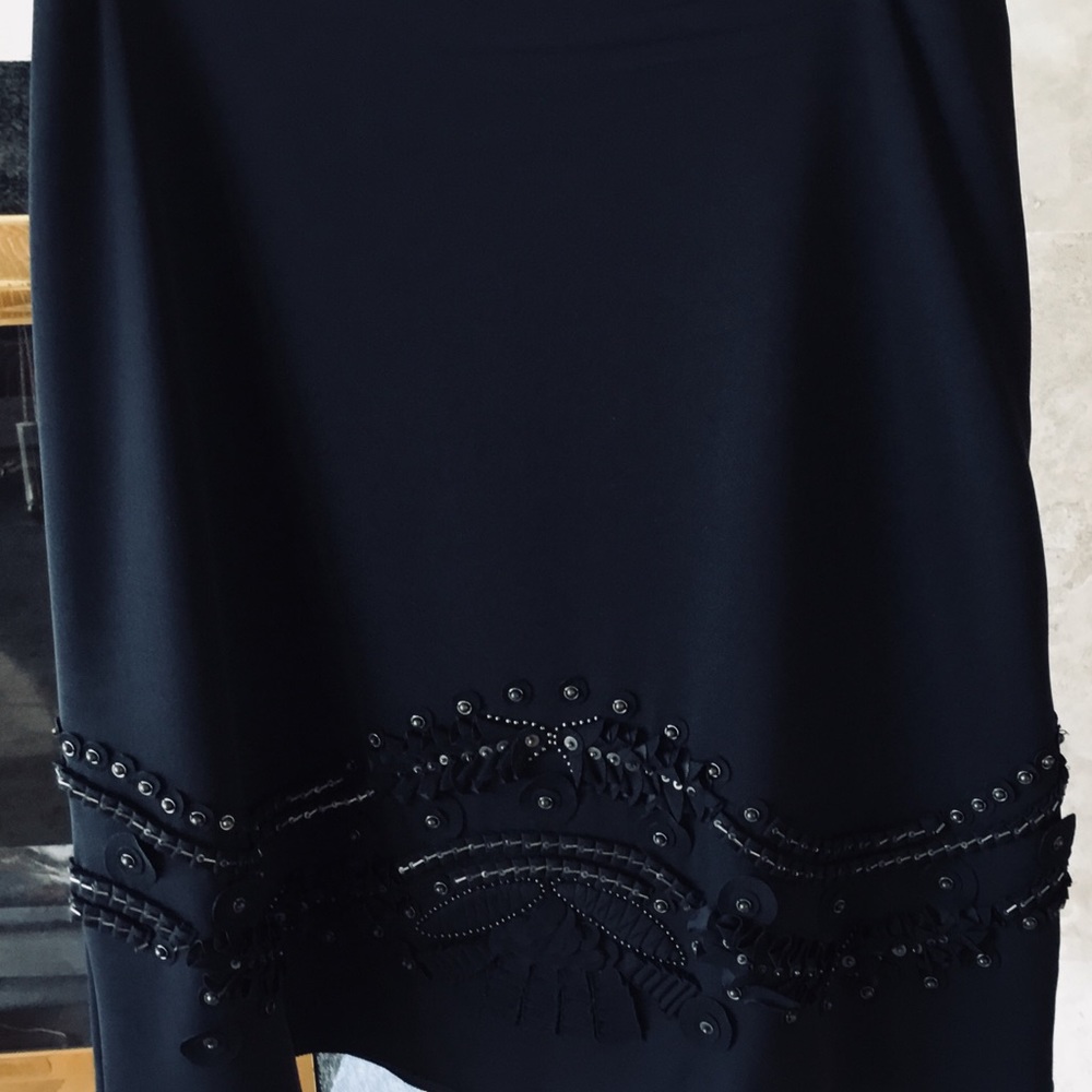 Elie Tahari mini skirt with embellishment